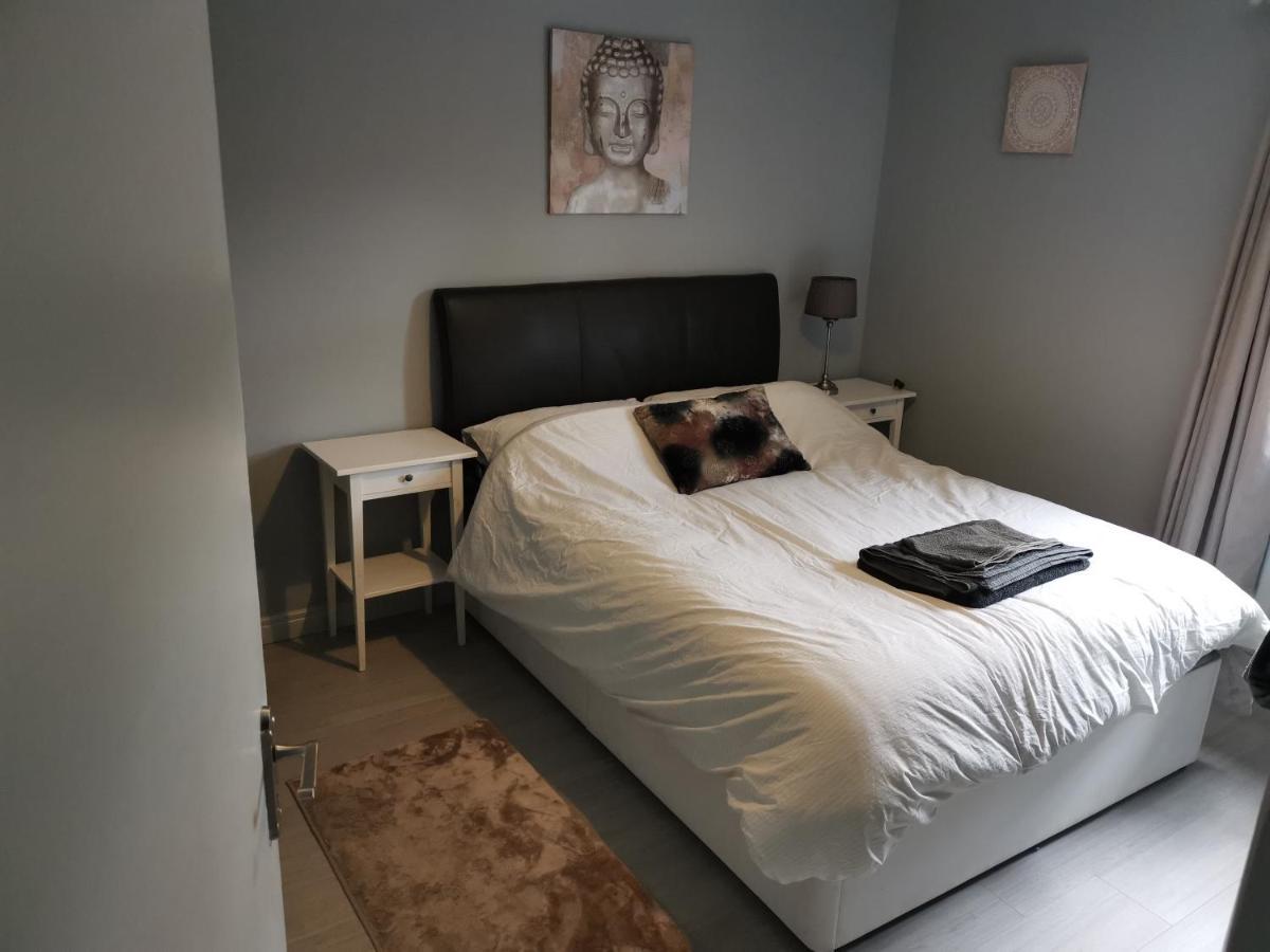 Lewis Square Town House Homestay Belfast